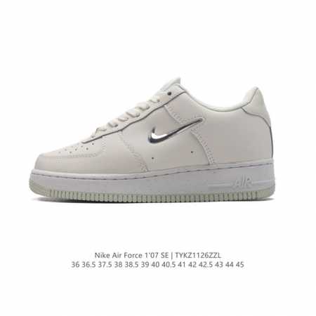 耐克 Nike Air Force 1 '07 Low 空军一号含气垫 小白鞋 低帮百搭厚底增高休闲运动板鞋。柔软、弹性十足的缓震性能和出色的中底设计，横跨复古 - 点击图像关闭