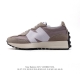 真标 Nb 新百伦 New Balance 327系列复古休闲运动慢跑鞋时尚男女运动鞋 以更纯粹的复古风格设计打造的全新造型 侧身还以解构设计，将 N 字标志以
