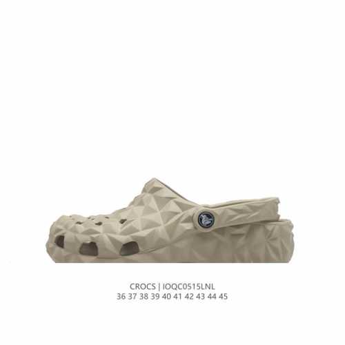 Crocs 沙滩洞洞鞋 男女休闲厚底增高凉拖鞋 卡骆驰杨幂同款 厚底增高凸显大长腿沙滩鞋 选择尺码时 建议选大一码 脚感更舒适 这款没有鞋盒 类型：男女鞋 尺码