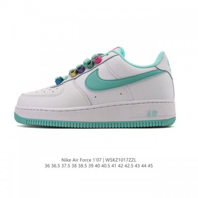 耐克 Nike Air Force 1 '07 Low 空军一号含气垫 低帮 小白鞋 百搭厚底增高休闲运动板鞋。柔软、弹性十足的缓震性能和出色的中底设计，横跨复