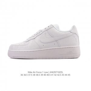 真标 耐克 Nike Air Force 1 '07 Low 空军一号含气垫 小白鞋 低帮百搭厚底增高休闲运动板鞋。柔软、弹性十足的缓震性能和出色的中底设计，横