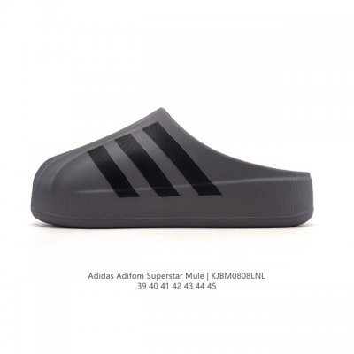 阿迪达斯 Adidas Originals Adifom Superstar 木屐鞋 鸭鸭鞋 潮男运动板鞋 包头 拖鞋 凉鞋。鞋子由 50% 的天然和可再生材料