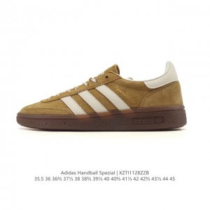 阿迪达斯 Adidas Handball Spezial 低帮三叶草学院风复古休闲板鞋 德训鞋 橡胶底柔软皮革拼接经典运动鞋板鞋。圆头、缝合拼接设计、正面绑带、