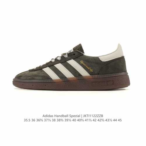 阿迪达斯 Adidas Handball Spezial 低帮三叶草学院风复古休闲板鞋 德训鞋 橡胶底柔软皮革拼接经典运动鞋板鞋。圆头、缝合拼接设计、正面绑带、