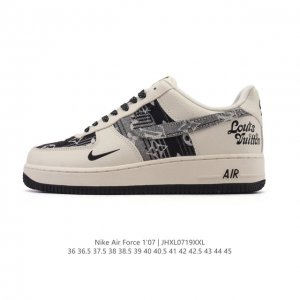 公司级 耐克 Nike Air Force 1 '07 Low 空军一号含气垫 小白鞋 低帮百搭厚底增高休闲运动板鞋。柔软、弹性十足的缓震性能和出色的中底设计，