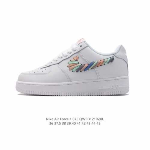 耐克 Nike Air Force 1 '07 Low 空军一号含气垫 小白鞋 低帮百搭厚底增高休闲运动板鞋。柔软、弹性十足的缓震性能和出色的中底设计，横跨复古