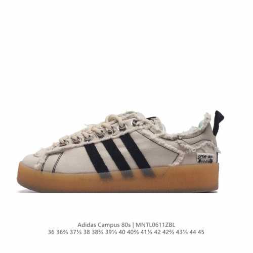 真标 Adidas 阿迪达斯 男女鞋真标半码制，原楦开发版型，采用棉质帆布组合环保纤维革鞋面材质，原档案开发铝楦楦型，正确硫化组合鞋底 每次人气都不低澳洲时尚品