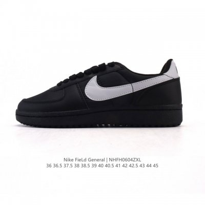 耐克烽火Nike Field General 82 Sp 低帮复古篮球鞋 这款专为烤架战士设计的运动鞋采用 1982 年经典的白 红 黑配色，采用皮革和弹道尼龙