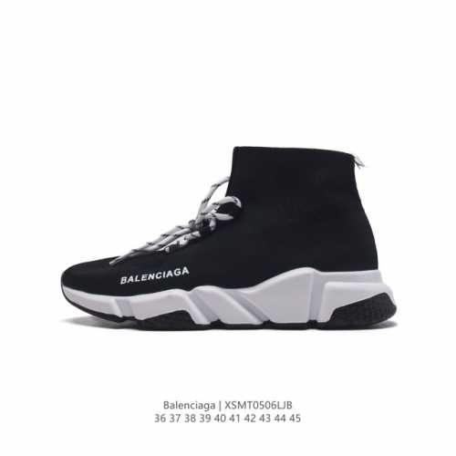 巴黎世家balenciaga 巴黎袜子鞋 太多的词汇来形容这款鞋子了 轻便 舒适穿着方便让它备受青睐 更是各大明星们的最爱 如果说之前的袜子鞋不够运动 那么这双
