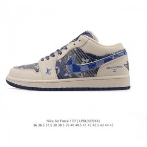 公司级 耐克 乔丹Air Jordan 1 Low Aj1 乔1 乔丹1代Aj1 低帮复古文化休闲运动篮球鞋。该鞋款从 1985 年元年款汲取设计灵感，焕新演绎