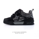 210 【公司级】Lv Skate Sneaker 路易威登 男士闪亮钻石鞋面运动板鞋于 2024 秋冬秀场初次亮相，此次以粒面牛皮革焕新呈现。加垫鞋领和鞋舌援