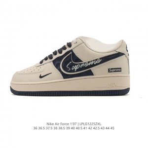 耐克 Nike Air Force 1 '07 Low 空军一号含气垫 低帮 小白鞋 百搭厚底增高休闲运动板鞋。柔软、弹性十足的缓震性能和出色的中底设计，横跨复