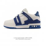 公司级 路易威登 Louis Vuitton Lv路易威登板鞋 时尚运动鞋潮厚底增高男女鞋。舒适防滑底和百搭性霸屏整个时尚娱乐圈，细节调整完美主义！采用柔软皮革