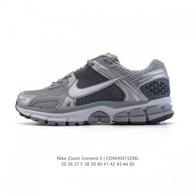 公司级 Nike 耐克夏季 Zoom Vomero 5 运动鞋休闲训练跑步鞋。Nike Zoom Vomero 5 男女子运动鞋妥帖包覆足部，提供透气支撑效果。
