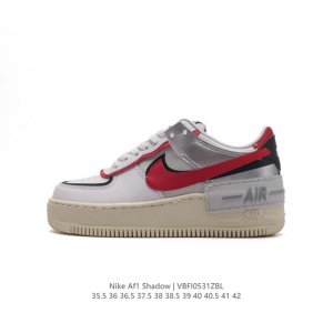 Nike 耐克低帮板鞋 空军一号 Af1马卡龙 Af1厚底增高百搭运动板鞋 Nike Air Force 1 “Shadow” 造型设计上与 Sacai X N