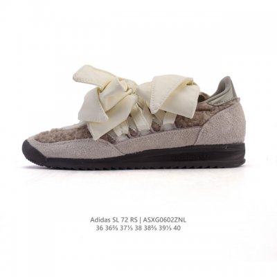公司级 阿迪达斯Adidas Sl 72 Shoes 经典复古薄底运动鞋 三蝴蝶结鞋带设计 T头鞋 三叶草复古休闲跑步鞋休闲运动鞋 这款经典运动鞋携复古型格，来