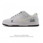 公司级 耐克 Nike Dunk Low Retro 运动鞋复古板鞋 路易威登联名，作为 80 年代经典篮球鞋款，起初专为硬木球场打造，后来成为席卷街头的时尚标