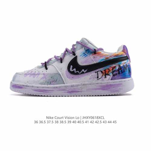 公司级 耐克Nike Court Vision Low 校园风低帮复古篮球板鞋男女运动鞋 解构绑带 双鞋带。延续80年代复古篮球鞋，添加学院风细节。皮革组合鞋面