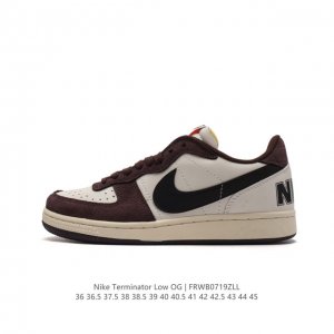 耐克 Nike Terminator Low 耐克终结者系列低帮滑板鞋 黄蓝密歇根 舒适 百搭 防滑耐磨复古板鞋。忠于原版，延续经典。采用耐穿舒适的利落皮革，助