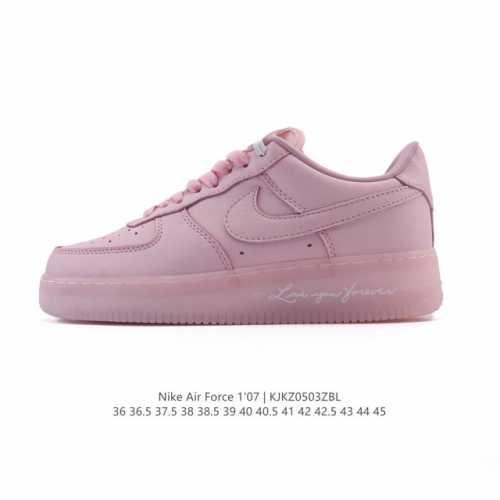 头层皮 耐克 Nike Air Force 1 '07 Low 空军一号含气垫 小白鞋 2025年 蛇年新款 低帮百搭厚底增高休闲运动板鞋。柔软、弹性十足的缓震