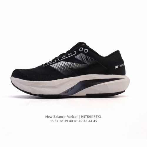 新百伦 New Balance Nb 男女鞋Rc Elite系列Mfcxlk4马拉松专业竞速碳板跑步鞋。搭载全新升级的全脚掌，Fuelcell科技中底，其优秀的