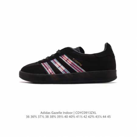 阿迪达斯 Adidas Originals Gazelle Indoor 复古三叶草防滑透明橡胶板鞋经典运动鞋。这款经典鞋,忠于原版设计,缀撞色三条纹和鞋跟饰片 - 点击图像关闭