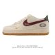 公司级 耐克 Nike Air Force 1 '07 Low 空军一号含气垫 低帮 小白鞋 百搭厚底增高休闲运动板鞋。柔软、弹性十足的缓震性能和出色的中底设计