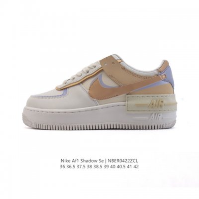 Nike 耐克低帮板鞋 空军一号 Af1马卡龙 Af1厚底增高百搭运动板鞋 Nike Air Force 1 “Shadow” 造型设计上与 Sacai X N