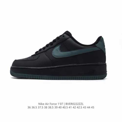 耐克Nike Air Force 1 Low 空军一号 Af1 小白鞋 低帮百搭厚底增高休闲运动板鞋。柔软、弹性十足的缓震性能和出色的中底设计，横跨复古与现代的