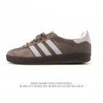 公司级 阿迪达斯 Adidas Originals Gazelle Indoor复古三叶草防滑透明橡胶板鞋经典运动鞋。这款经典鞋,忠于原版设计,缀撞色三条纹和鞋