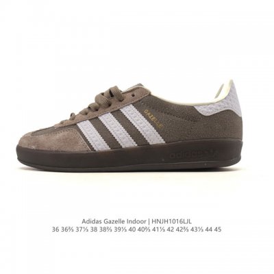 公司级 阿迪达斯 Adidas Originals Gazelle Indoor复古三叶草防滑透明橡胶板鞋经典运动鞋。这款经典鞋,忠于原版设计,缀撞色三条纹和鞋