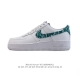 耐克 Nike Air Force 1 '07 Low 空军一号含气垫 小白鞋 低帮百搭厚底增高休闲运动板鞋。柔软、弹性十足的缓震性能和出色的中底设计，横跨复古