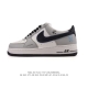 公司级 耐克 Nike Air Force 1 '07 Low 空军一号含气垫 小白鞋 低帮百搭厚底增高休闲运动板鞋。柔软、弹性十足的缓震性能和出色的中底设计，