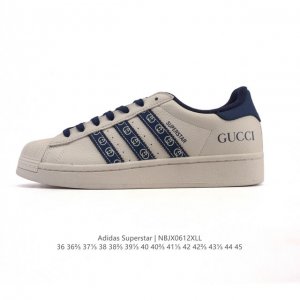 公司级 真标 阿迪达斯 Adidas Superstar 2025年新款鞋子 蛇年新款经典贝壳头系列 新款休闲板鞋潮流男女士运动鞋。鞋面柔软皮革拼接材质 标志性
