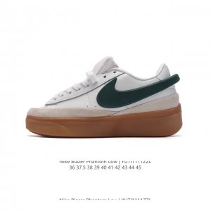 耐克 新款 NIKE Blazer Phantom Low男女子运动板鞋 厚底增高休闲鞋。采用轻盈利落设计，焕新演绎经典鞋款。该鞋款带来舒适足底体验，结合鞋侧壁
