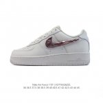 140 耐克 Nike Air Force 1 '07 Low 空军一号含气垫 小白鞋 2025年 蛇年新款 低帮百搭厚底增高休闲运动板鞋。柔软、弹性十足的缓震