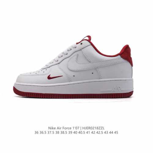 耐克Nike Air Force 1 Low 空军一号 Af1 小白鞋 低帮百搭厚底增高休闲运动板鞋。柔软、弹性十足的缓震性能和出色的中底设计，横跨复古与现代的