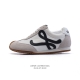 230 【新品公司级】Loewe/罗意威 Ballet Runner 皮革 简约圆头 系带 低帮板鞋 运动休闲鞋这双鞋是Loewe新发布的Ballet Runn