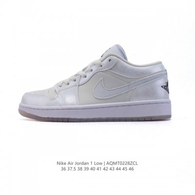 耐克 乔丹Air Jordan 1 Low Aj1 乔1 乔丹1代Aj1 低帮复古文化休闲运动篮球鞋。从1985 年面世的元年款汲取设计灵感，采用简洁大方的经典