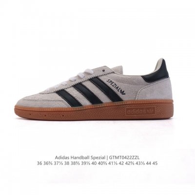 阿迪达斯 Adidas Handball Spezial 低帮三叶草学院风复古休闲板鞋 德训鞋 橡胶底柔软皮革经典运动鞋板鞋。圆头、缝合拼接设计、正面绑带、鞋舌