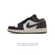 真标 耐克 乔丹Air Jordan 1 Low AJ1 乔1 乔丹1代aj1 低帮复古文化休闲运动篮球鞋。从1985 年面世的元年款汲取设计灵感，采用简洁大方