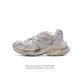 独家实拍 Ok扫描版本 新 款balenciaga 巴黎世家-Runner 2.0运动老爹鞋，通过溢胶、做旧、缝线等细节，展示了设计师 Demna 的运动鞋风格