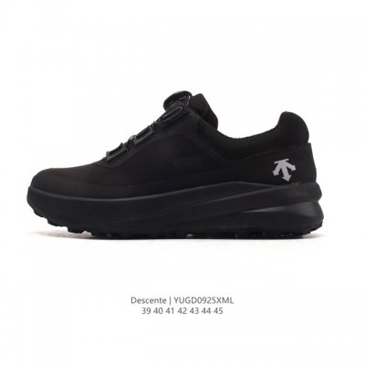 新品公司级 Descente 迪桑特Urban Outdoor系列男款Traxis运动休闲鞋夏季新品。迪桑特的Core-Tex面料，轻薄又坚固，防水透气还防风，