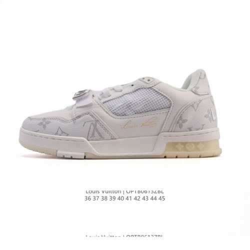 公司级 路易威登 Louis Vuitton Lv路易威登板鞋 时尚运动鞋潮厚底增高男女鞋。舒适防滑底和百搭性霸屏整个时尚娱乐圈，细节调整完美主义！采用柔软皮革