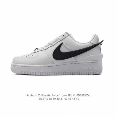 耐克 空军一号 Af1 低帮休闲板鞋 Ambush X Nk Air Force 7 Low Sp 空军一号联名标志性的swoosh延伸至鞋跟之外，鞋舌和鞋垫上 - 点击图像关闭