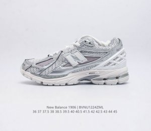 新百伦 New Balance M1906系列 复古运动鞋单品宝藏老爹鞋款 作为nb最经典的档案鞋型之一 与2002一样 1906有着nb最成熟的技术加持和复古