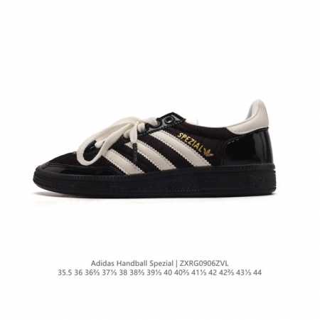 阿迪达斯 Adidas Handball Spezial 低帮三叶草学院风复古休闲板鞋 德训鞋 橡胶底柔软皮革经典运动鞋板鞋。圆头、缝合拼接设计、正面绑带、鞋舌 - 点击图像关闭