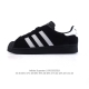 140 阿迪达斯 Adidas Superstar 三叶草2025年新款鞋子 蛇年新款经典贝壳头系列 新款休闲板鞋潮流男女士运动鞋 。鞋面柔软皮革材质 标志性的