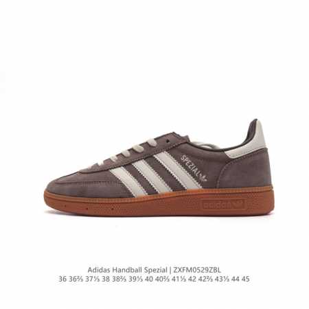 阿迪达斯 Adidas Handball Spezial 三叶草学院风复古休闲板鞋 德训鞋 橡胶底柔软皮革经典运动鞋板鞋。圆头、缝合拼接设计、正面绑带、鞋舌部位 - 点击图像关闭
