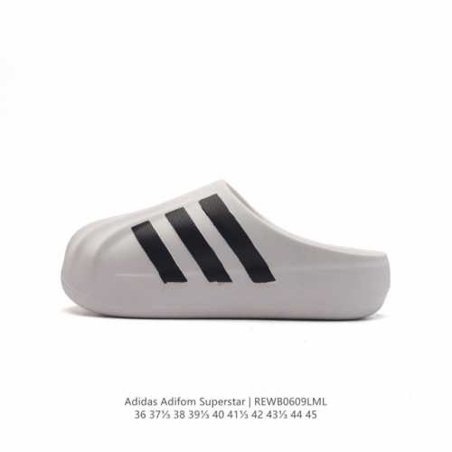阿迪达斯 Adidas Originals Adifom Superstar 木屐鞋 鸭鸭鞋 潮男女运动板鞋 包头 拖鞋 凉鞋。鞋子由 50% 的天然和可再生材